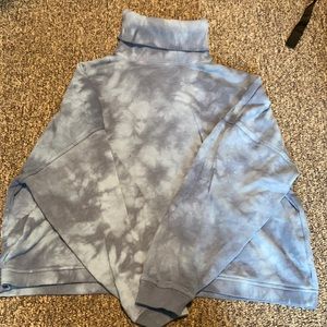 Women’s AE tie dye loose turtleneck sweatshirt